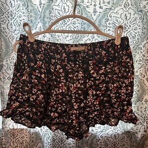 Abercrombie & Fitch Floral Black Women's Shorts